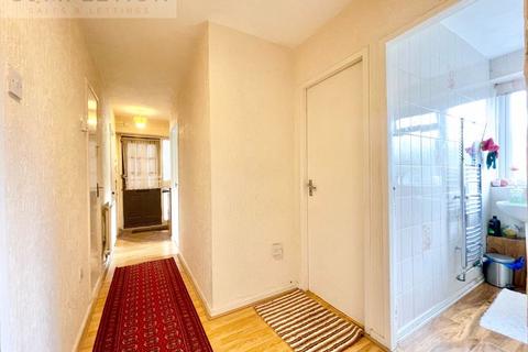 3 bedroom apartment for sale - Earlham Grove, London E7