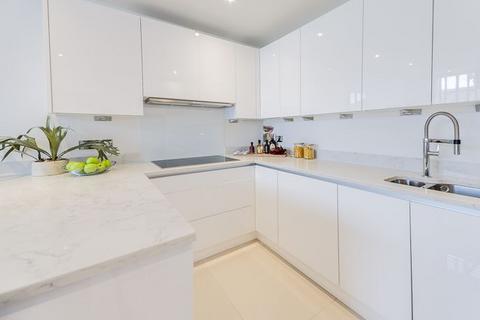 2 bedroom apartment to rent, Palace Wharf, London W6
