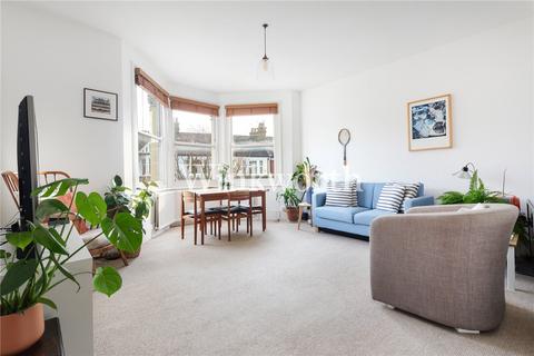 3 bedroom apartment to rent, Stanmore Road, London, N15