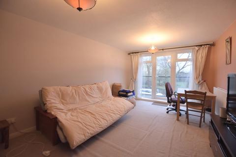 3 bedroom terraced house for sale, Waterside, Peartree Bridge, Milton Keynes