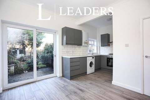 3 bedroom terraced house to rent, Hereford Gardens, SE13
