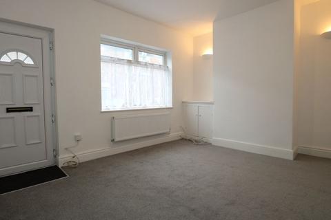 2 bedroom end of terrace house for sale - High Street, Macclesfield