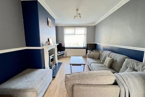3 bedroom terraced house for sale - Elsdon Terrace, North Shields