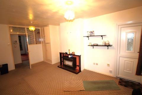 2 bedroom apartment for sale, Ty'r Llwyn, Rhos