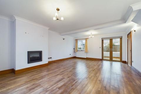 7 Cantref Road, Abergavenny, NP7 7DL