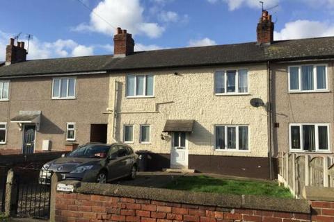 2 bedroom terraced house to rent, South Street, Highfields