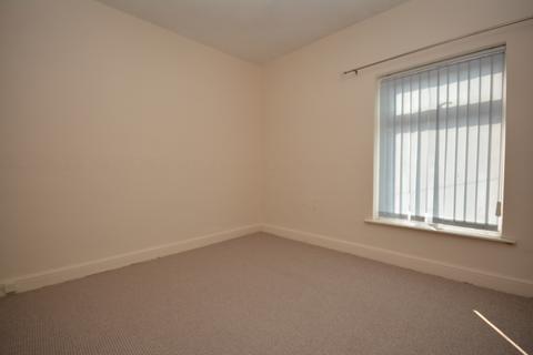 2 bedroom terraced house to rent, Rigg Street, CW1