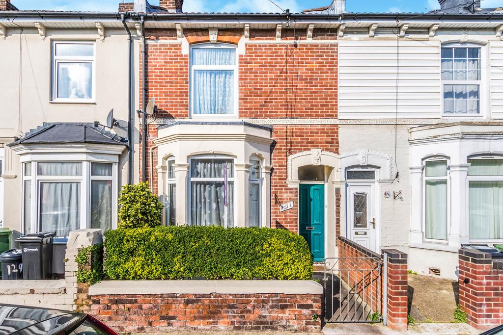 Drayton Road, Portsmouth PO2 2 bed terraced house £1,100 pcm (£254 pw)