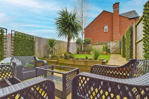 2 Farr Lane, Muxton, Telford, TF2 8TB