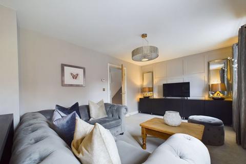 2 Farr Lane, Muxton, Telford, TF2 8TB