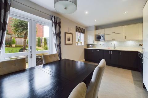 2 Farr Lane, Muxton, Telford, TF2 8TB