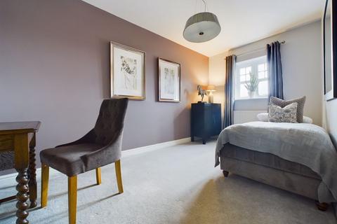 2 Farr Lane, Muxton, Telford, TF2 8TB
