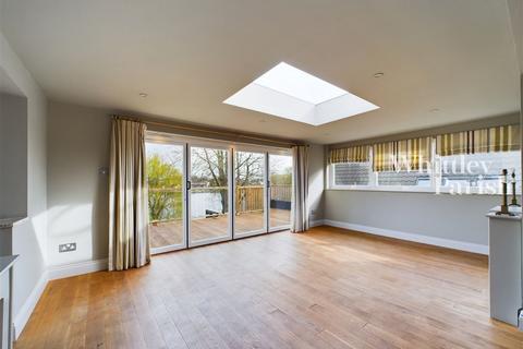 4 bedroom detached house for sale, Denmark Street, Diss