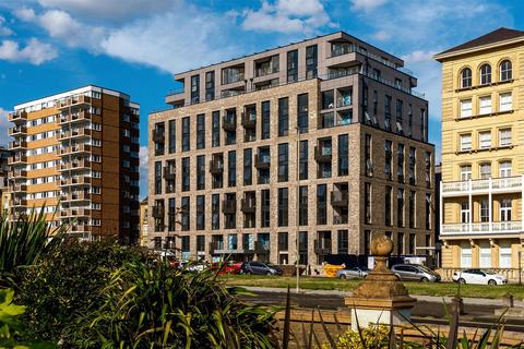 2 bedroom apartment for sale, Grand Avenue, Hove, East Sussex