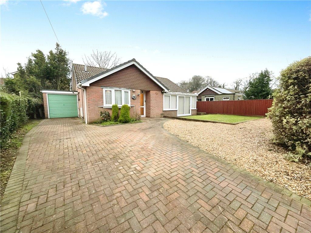 Crossways Road, East Cowes, Isle of Wight 3 bed bungalow for sale £
