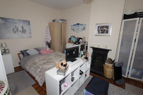 1 bedroom flat to rent - The Hayes, Longton Road, Stone, Staffordshire, ST15 8SY