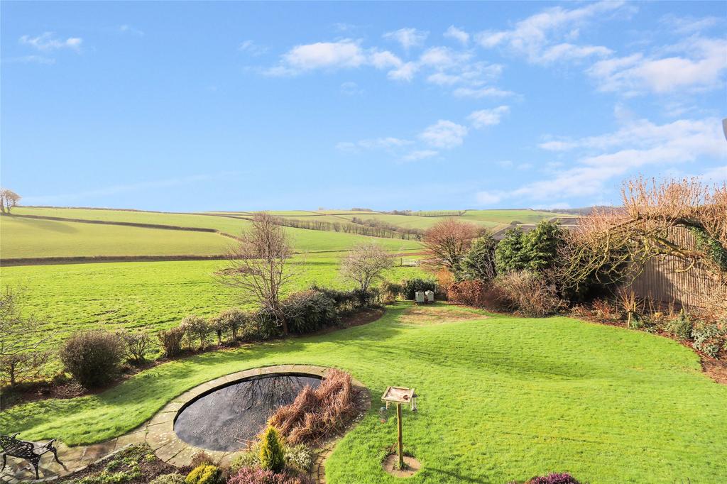 Brayford, Barnstaple, Devon, EX32 3 bed detached house for sale £585,000