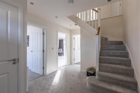 18 Derwent Road, Pickering, YO18 7UB