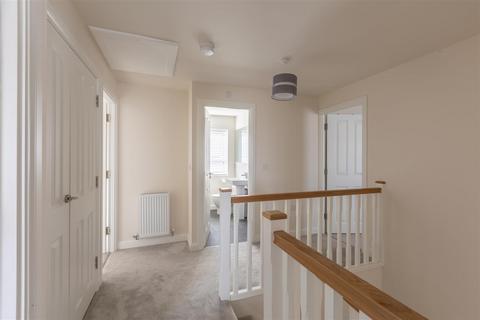 18 Derwent Road, Pickering, YO18 7UB