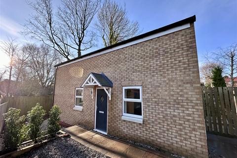 2 bedroom detached house for sale, Lakeside Way, Norton YO17