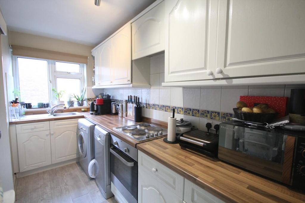 Kitchen.JPG