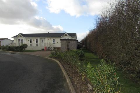 2 bedroom detached bungalow for sale, Minskip Road, Boroughbridge, York