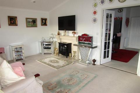 2 bedroom detached bungalow for sale, Minskip Road, Boroughbridge, York