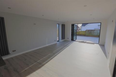 7 Bryn Henllan, Brynna, Pontyclun, CF72 9SG