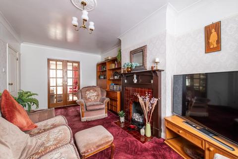 48 Holmsdale Grove, Bexleyheath, DA7 6NX