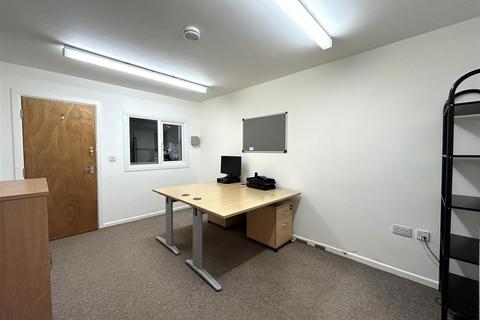 Office to rent, Greensleeves, Standback Way, Skelmanthorpe, Huddersfield, HD8 9GA