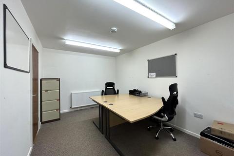 Office to rent, Greensleeves, Standback Way, Skelmanthorpe, Huddersfield, HD8 9GA