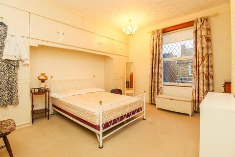 2 bedroom end of terrace house for sale, Medlock Road, Wakefield WF4