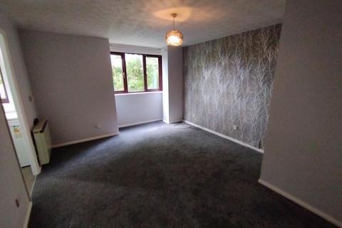 2 bedroom apartment to rent, Oakstead Close, Ipswich