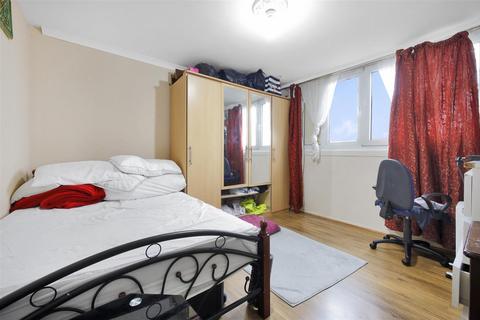 1 bedroom flat for sale, Oman Avenue, London NW2