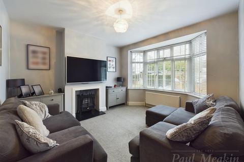 1 Abbey Road, South Croydon, CR2 8NJ