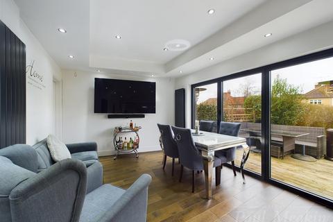 1 Abbey Road, South Croydon, CR2 8NJ