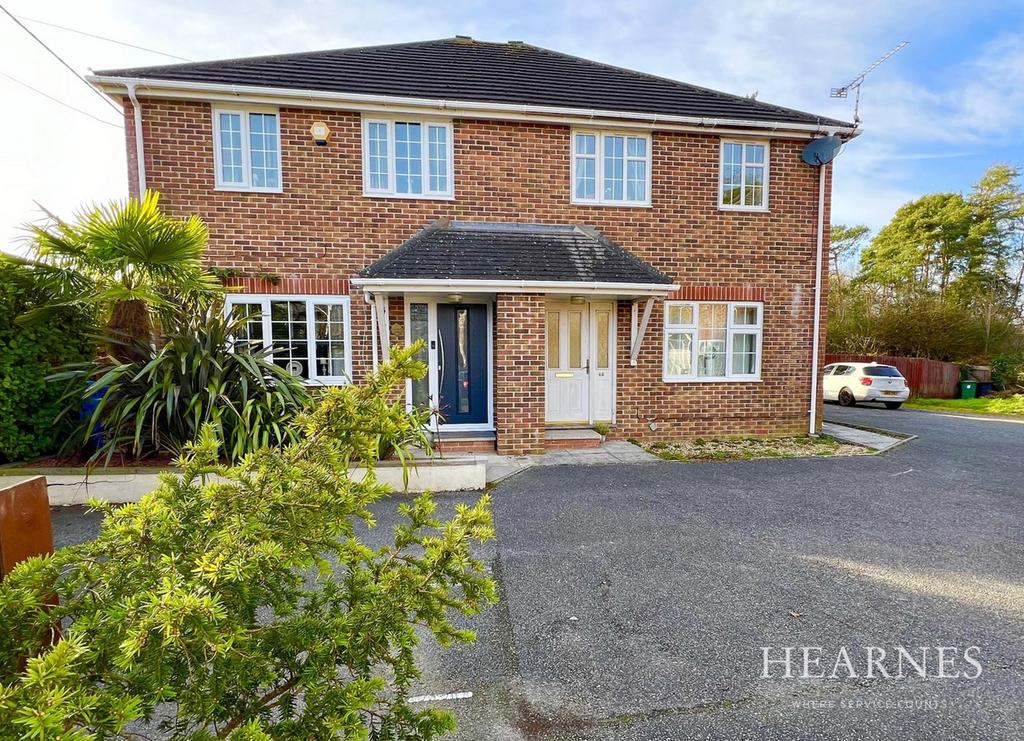 Upton Road, Creekmoor, Poole, BH17 3 bed semi-detached house for sale ...