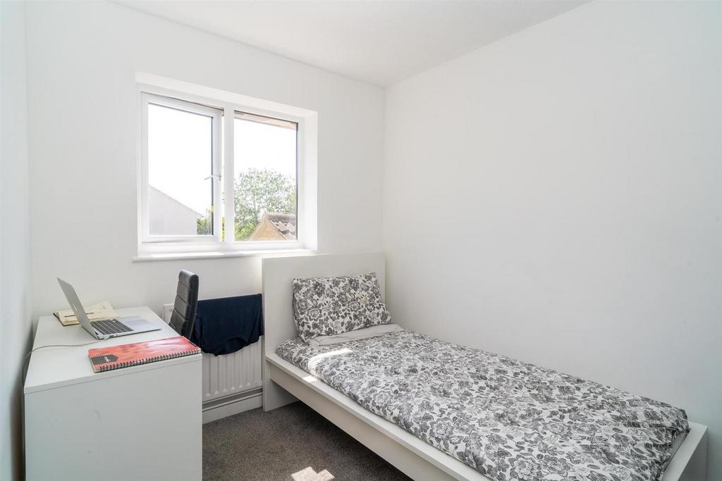 006-14 Bray Close.jpg