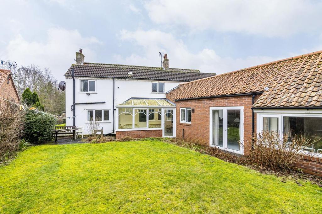 Southwell Road, Farnsfield NG22 6 bed detached house for sale £535,000
