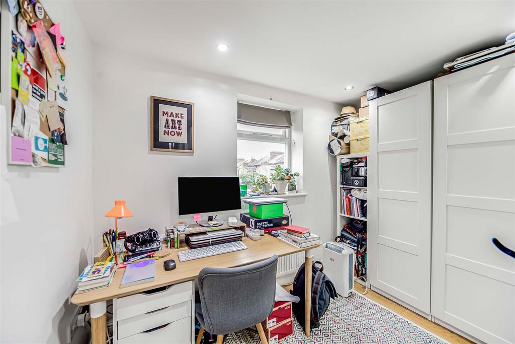 D D  Flat 3  58 Victoria Road-2.JPG