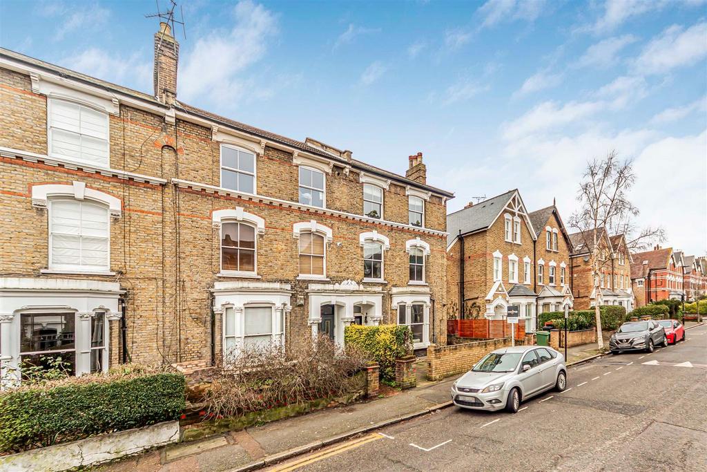D D  Flat 3  58 Victoria Road--15.JPG