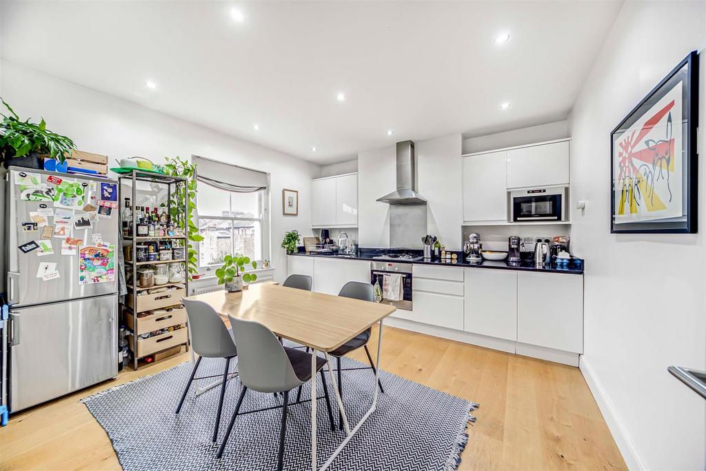 D D  Flat 3  58 Victoria Road-4.JPG
