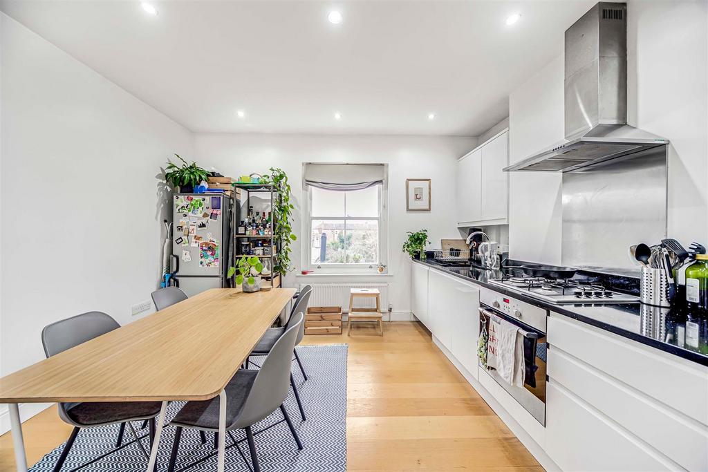 D D  Flat 3  58 Victoria Road-6.JPG