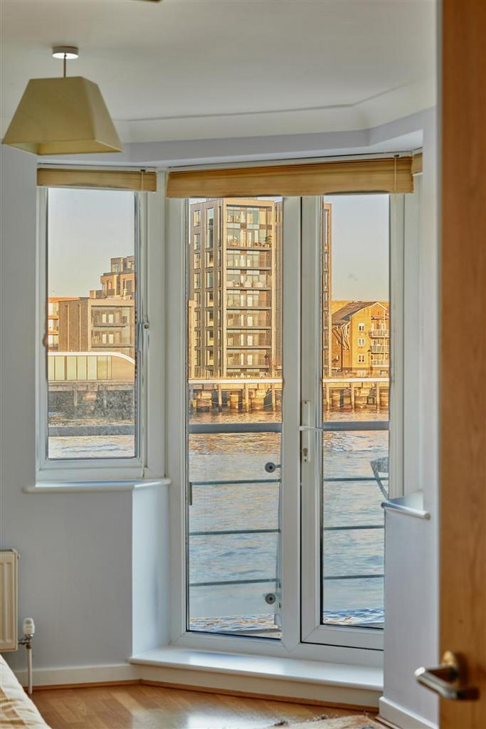 2 V1 A6359 HDR.jpg