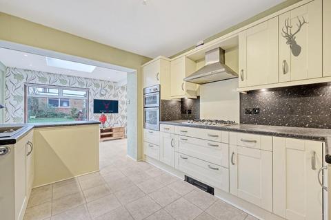 17 Purlieu Way, Theydon Bois, Epping, CM16 7EH