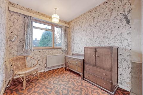 17 Purlieu Way, Theydon Bois, Epping, CM16 7EH