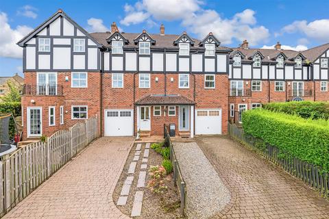 4 bedroom townhouse for sale, Valley Drive, Ilkley LS29