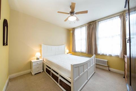 1 bedroom flat for sale, Torriano Avenue, Kentish Town, NW5