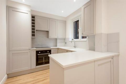 111 Parkview Road, New Eltham, London, SE9 3QR