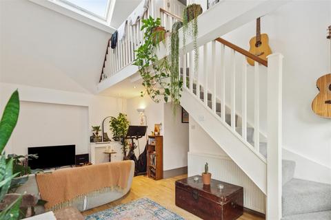 1c Ramillies Road, London, W4 1JW
